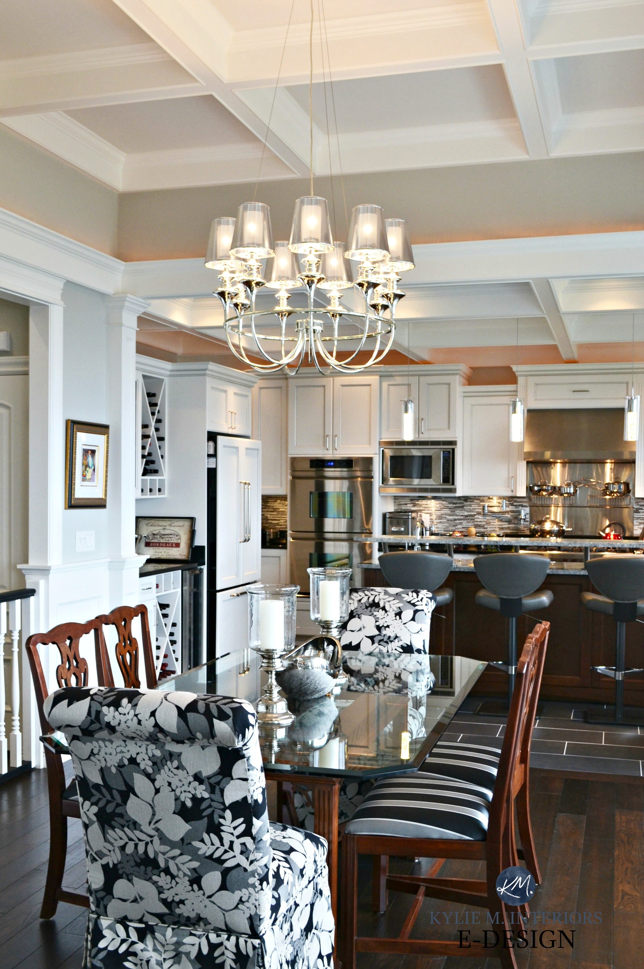 Open layout contemporary traditional dining room and ...
