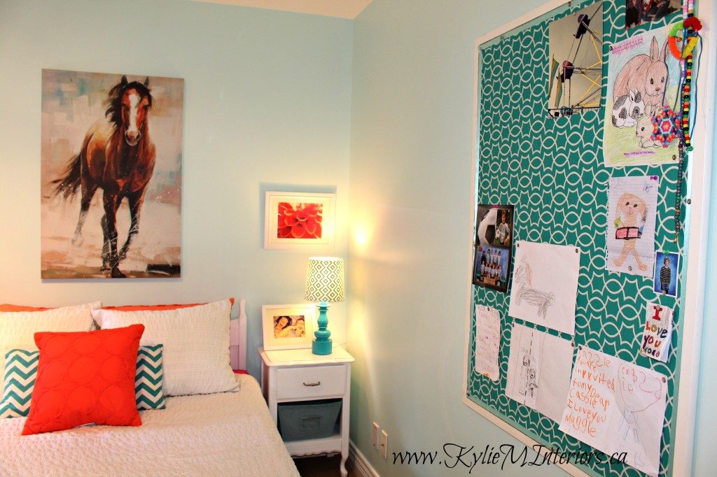 homemade corkboard or bulletin board decorating ideas for girls room using fabric, ribbon and paint
