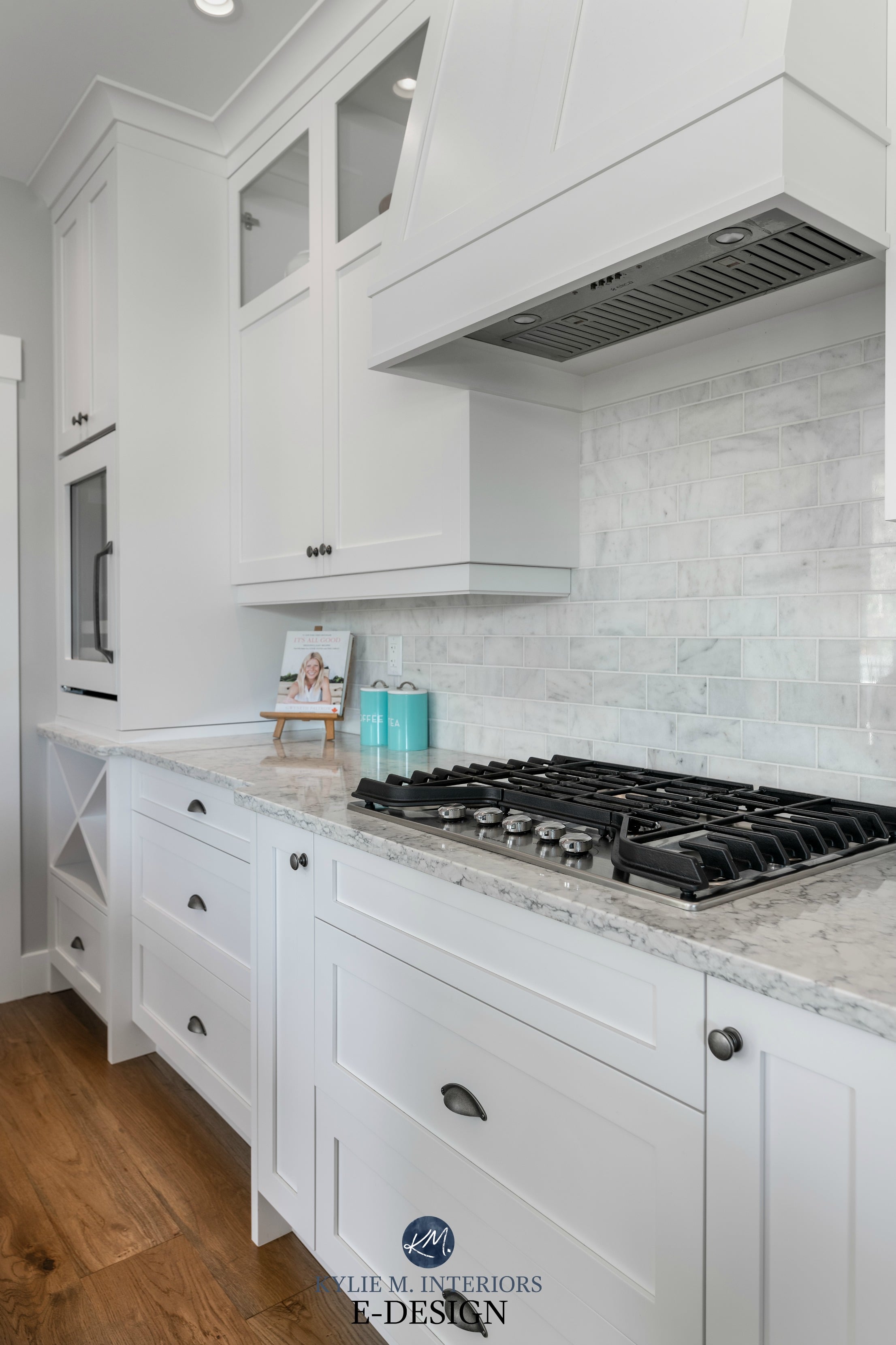 White Kitchen Cabinets   18 Palettes to Create a Balanced and ...