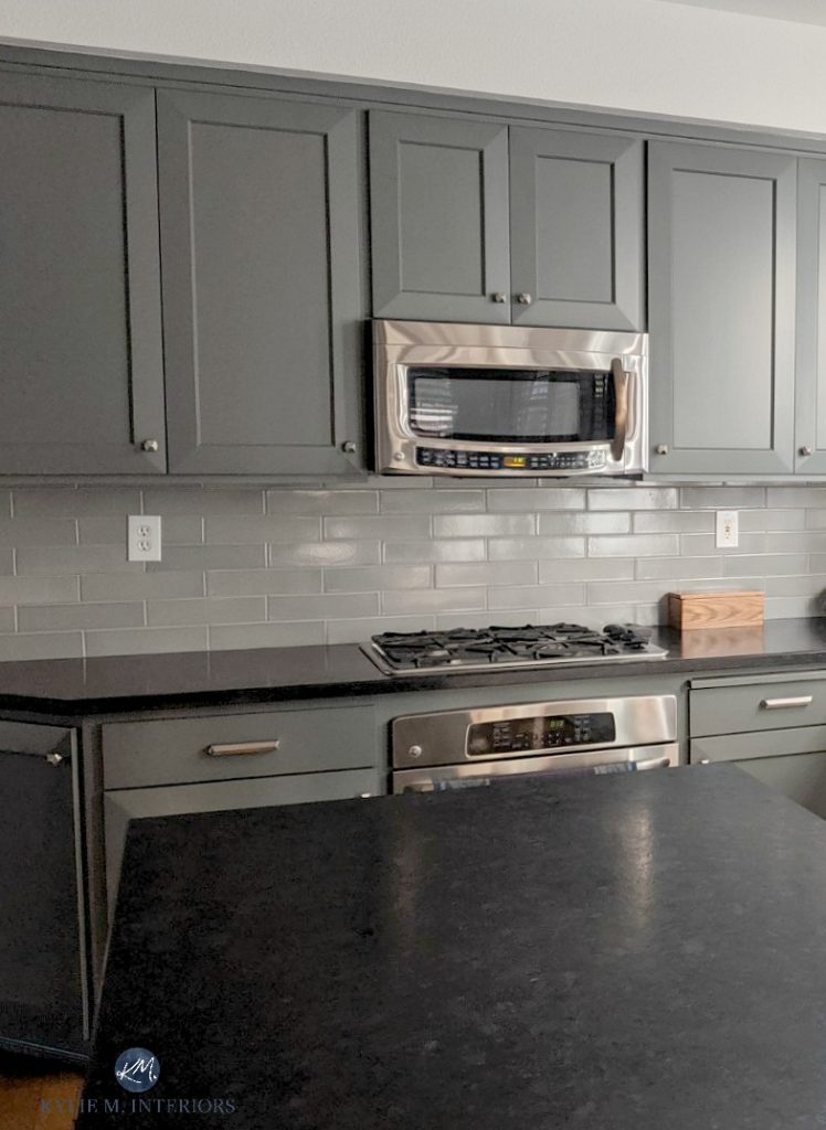 Ideas To Jazz Up A Simple Subway Tile, Grey Cabinets White Countertops Backsplash
