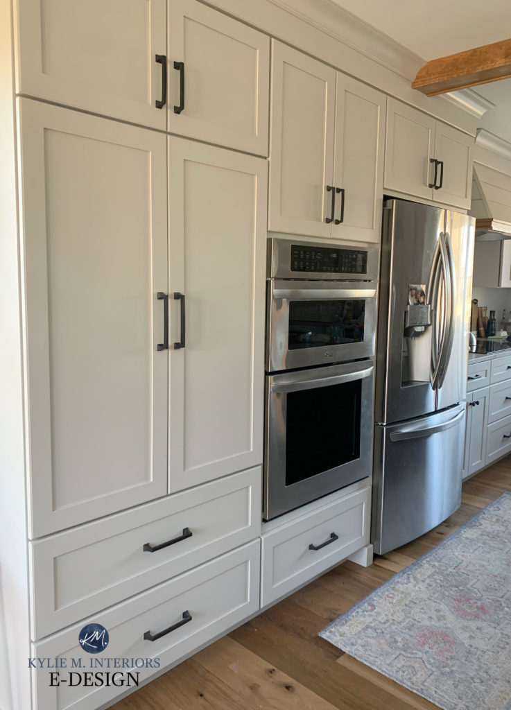 Best off white greige taupe paint colour for kitchen cabinets, Sherwin Williams AGreeable Gray with black hardware, stainless steel appliances. Kylie M Interiors Edesign, diy update ideas