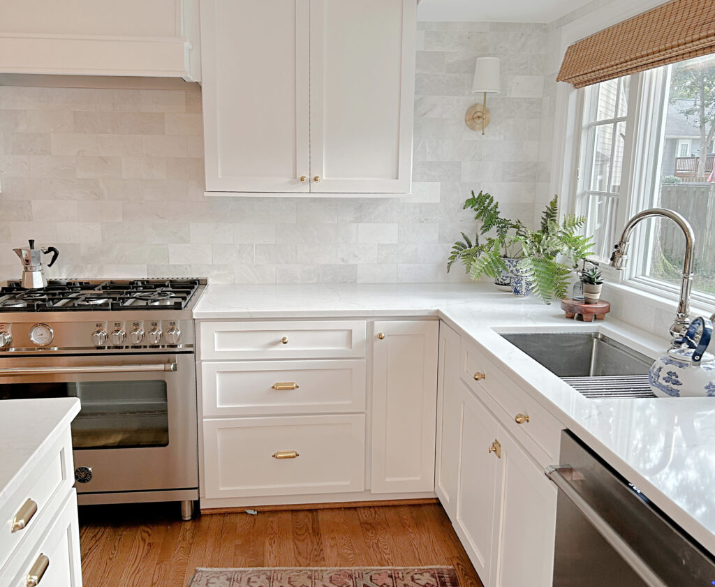 KITCHEN remodel, marble subway tile backsplash, MSI quartz, Benjamin Moore Chantilly Lace painted cabinets. Kylie M Interiors Online paint color expert with Truley Home