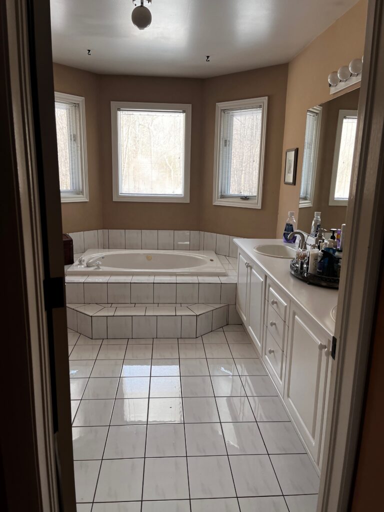 1990S BATHROOM BEFORE UPDATE IDEAS, WHITE TILE, THERMOFOIL CABINETS, LAMINATE COUNTERTOP (2)