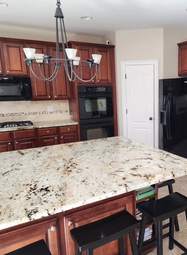 6 Reasons Your Wood Cabinets Look Outdated
